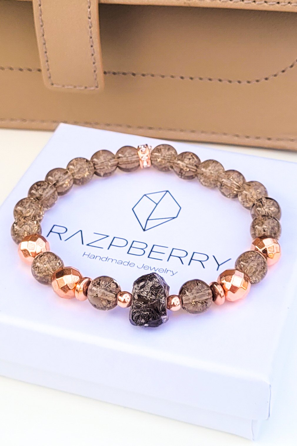 ÁSVÁNY KARKÖTŐ - NYERS FÜSTKVARC